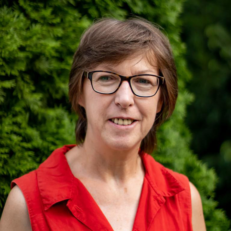  Christiane Neuheuser